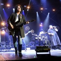 Koncert grupe Toto u sklopu turneje 40 Trips Around the Sun