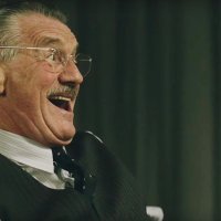 Michael Palin kao Vjačeslav Molotov