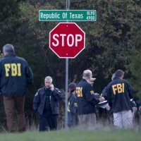 Niz eksplozija paketa bombi u Teksasu