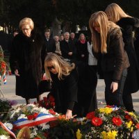 Stjepan Tuđman s kćerima Nerom i Ana Marijom