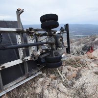 Prevrnuta vozila na cesti Gračac - Obrovac