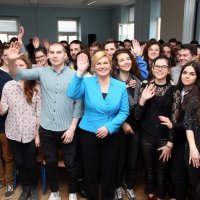 Predsjednica Kolinda Grabar-Kitarović posjetila Gimnaziju Karlovac