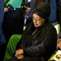 Winnie Madikizela-Mandela na sprovodu