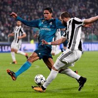 Higuain protiv Varanea