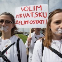 Prosvjed studenata Medicinskog fakulteta u Osijeku