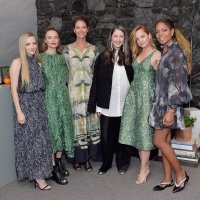 Amanda Seyfried, Kate Bosworth, Christy Turlington, Mena Suvari i Naomie Harris