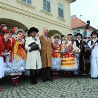 Princ Charles tijekom posjeta obišao je osječku Tvrđu