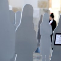 Aktivistice ispred Sabora postavile siluete koje simboliziraju ubijene žene