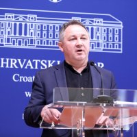 Culej na konferenciji za novinare na temu napada na osjećaje vjernika i Katoličku crkvu