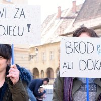 Prosvjed naziva Svi za djecu - Brod plovi