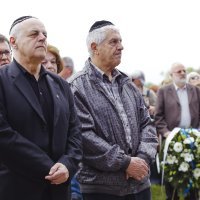Tjedan dana prije službene, u Jasenovcu je održana komemoracija za žrtve logora u organizaciji Koordinacija židovskih općina.
