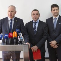 Andro Krstulović Opara,ministar Predrag Štromar, Nino Vela