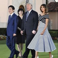 Japanski premijer Shinzo Abe sa suprugom Akie i Donald i Melania Trump