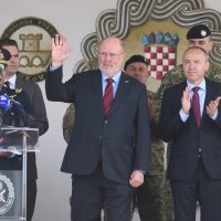Američki veleposlanik Robert Kohorst i ministar obrane Damir Krstičević