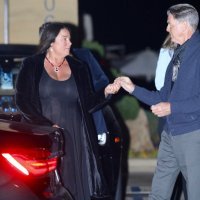 Pierce Brosnan i Keely Shaye Smith