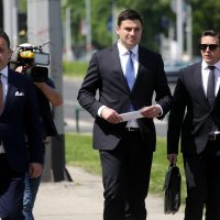 Davor Bernardić dolazi na Općinski sud