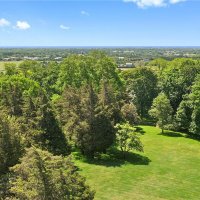 Dom Christie Brinkley