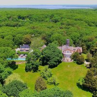 Dom Christie Brinkley