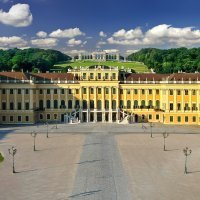 Schloss-Schoenbrunn-und-Gloriette_Oesterreich-Werbung_Julius-Silver