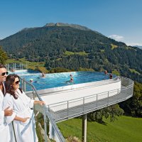 Freistehender-Skypool_Ferienhotel-Fernblick_Benno-Hagleitner