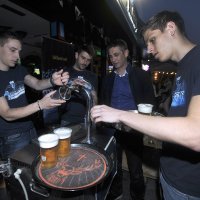 Igrači Futsal Dinama radili su kao konobari