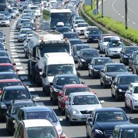 Velike prometne gužve u smjeru mora na naplatnoj postaji Lučko