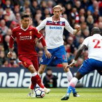 Liverpool (Roberto Firmino) - Stoke City (Badou Ndiaye)
