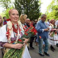 Gradonačelnik Bandić dijelio grah i karanfile povodom Praznika rada