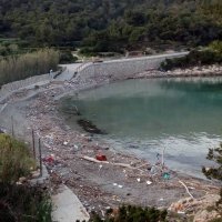 Onečišćene plaže na Visu