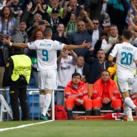 Benzema slavi svoj gol