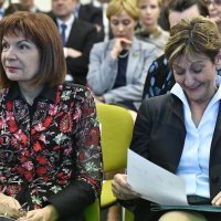 Gordana Deranja i Martina Dalić