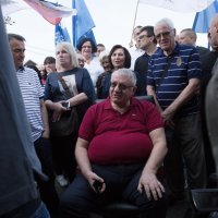 Šešelj zaustavljen na ulazu u Hrtkovce