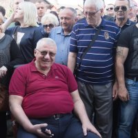 Šešelj zaustavljen na ulazu u Hrtkovce