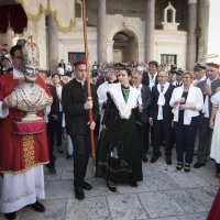 Župan Blaženko Boban, ministar Damir Krstičević, predsjednica Kolinda Grabar Kitarović i gradonačelnik Andro Krstulović sa suprugom Danielom