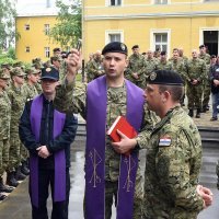 Uručivanje beretki pripadnicima 9. gardijske brigade