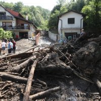 Bujica noćas nanijela velike količine blata u obiteljsku kuću Draženka Pintarića