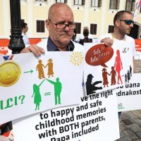 Udruga za ravnopravno roditeljstvo prosvjedom upozorila na neravnopravan položaj očeva