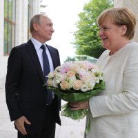 Vladimir Putin i Angela Merkel