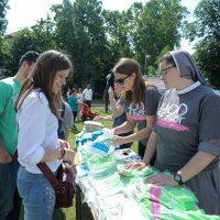 Na Trgu Franje Tuđmana okupljaju se sudionici inicijative "Hod za život, obitelj i Hrvatsku"