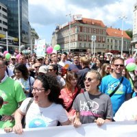 Zagreb: Tisuće građana sudjelovalo u povorci Hod za život