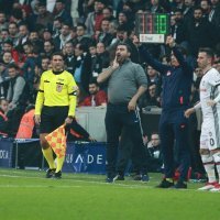 Umit Ozat, turski trener