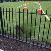 Vrtača na travnjaku Bijele kuće