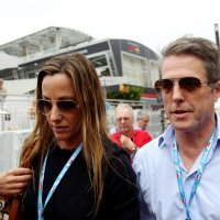 Hugh Grant i Anna Eberstein