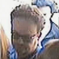 Policija  traži ovog muškarca