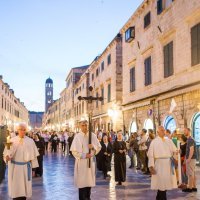 Procesija gradskim ulicama Dubrovnika  povodom Tijelova