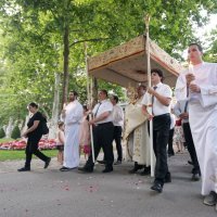 Procesija kroz središte Zagreba povodom blagdana Tijelova