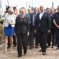 Predsjednica položila vijenac i zapalila svijeću na platou Kapelice Mira na Krunskoj utvrdi