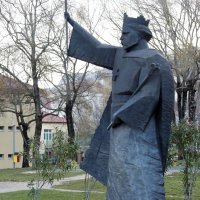 Kip kralja Zvonimira u Kninu