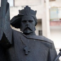 Kip kralja Zvonimira u Kninu