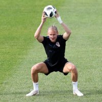 Domagoj Vida s loptom